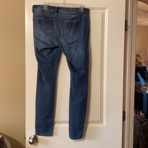 Cabi Skinny Jeans Size 8 - Picture 2 of 3